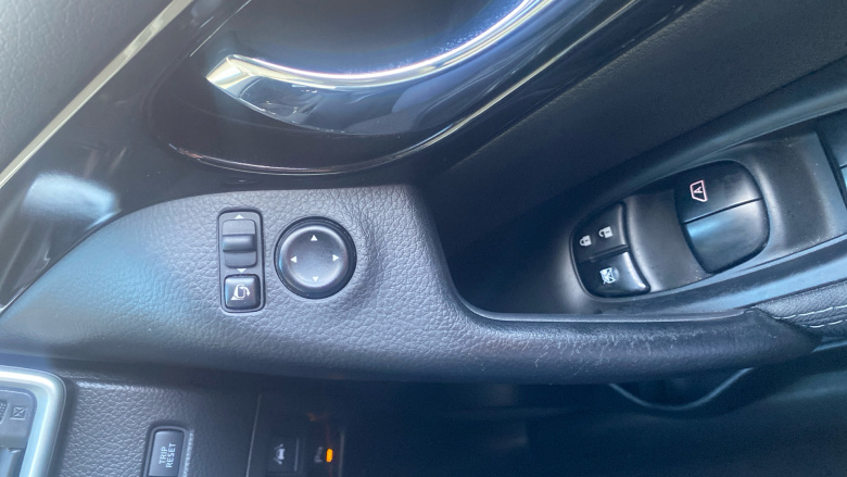 Nissan Qashqai 1.2 DiG-T N-Tec 5dr Xtronic Petrol Hatchback